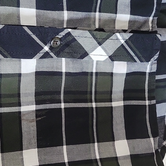 Athleta Green Blue Plaid Long Sleeve Button Down Shirt Size Medium - Picture 4 of 8